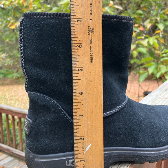 UGG Australia Girl's "Lynden" Black Suede Booties #1005566K US 5/ EU 35 - Picture 7 of 7